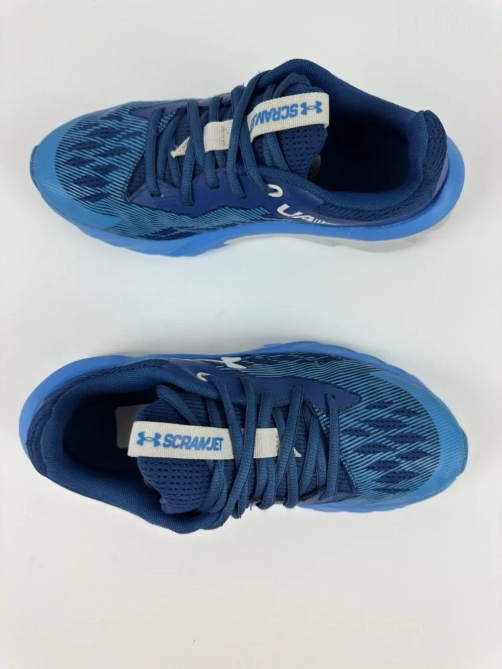 Under Armour Kids UA MACH 9.6 Blue Sneakers Size 5Y